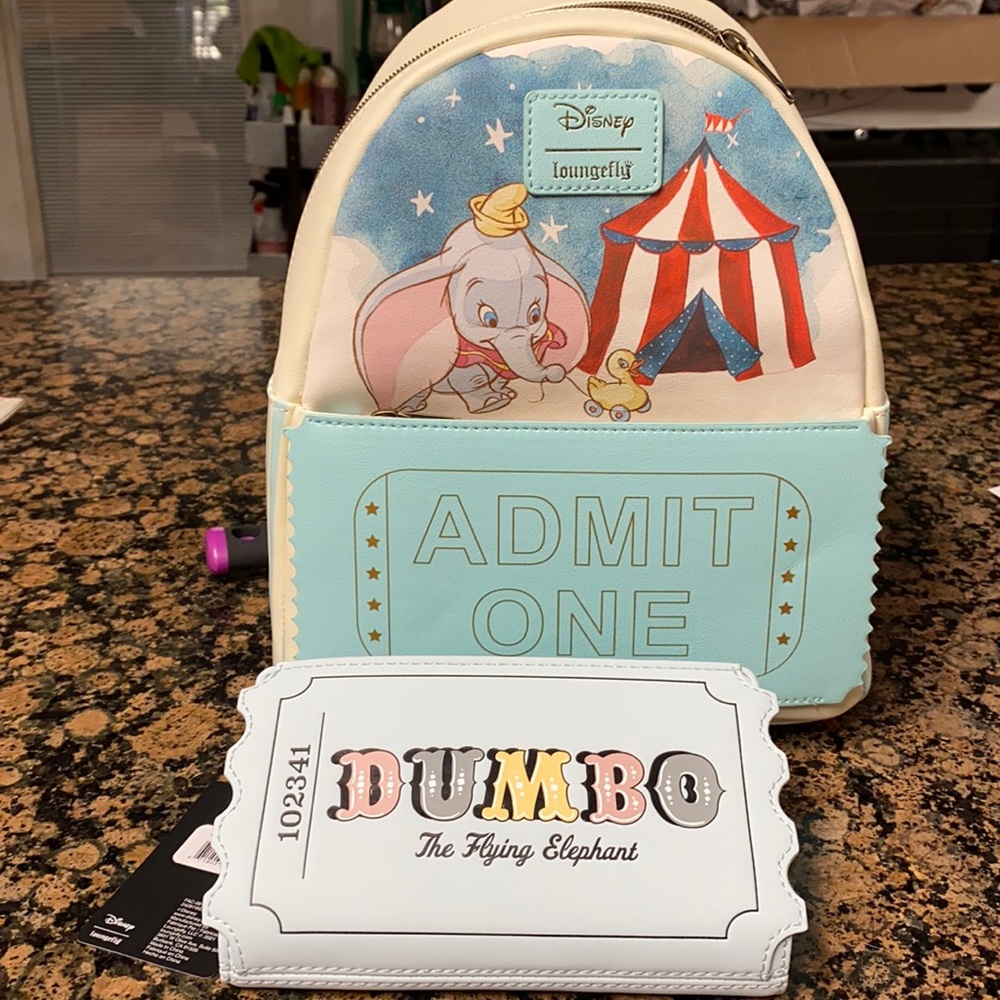 NWT LOUNGEFLY DUMBO BACKPACK/WALLET